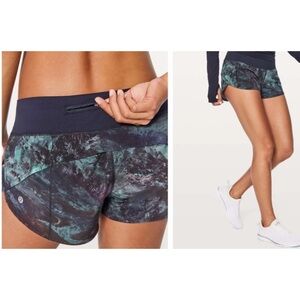 Lululemon Speed Up Short 2.5"
Radiant Multi / Midnight Navy size 8